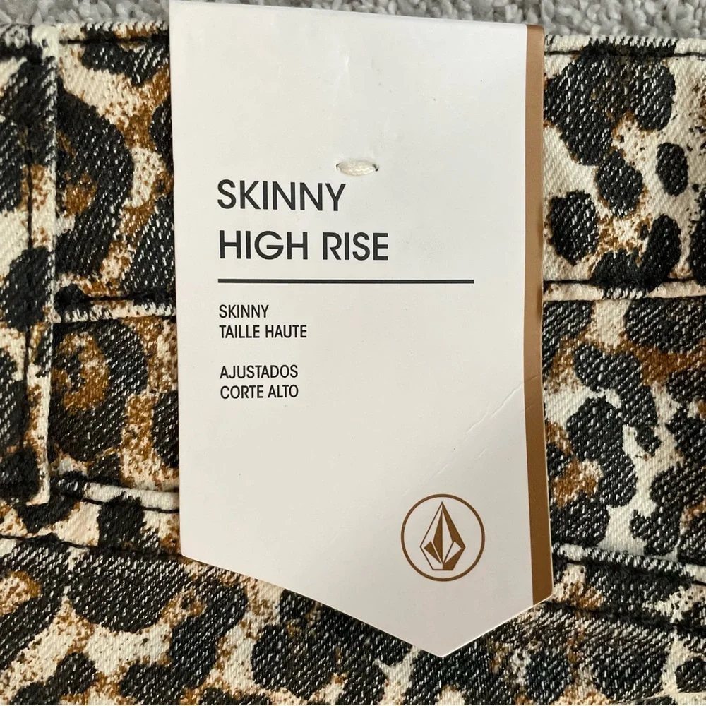 New Volcom Women’s 27 Leopard Print High Rise Button Fly Skinny Denim Jeans - Picture 14 of 16
